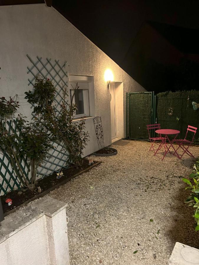 Maison Studio Le Bois Fleuri Croissy-Beaubourg المظهر الخارجي الصورة
